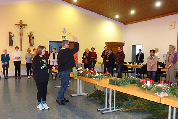 241128 Adventskraenze 4 Kopie